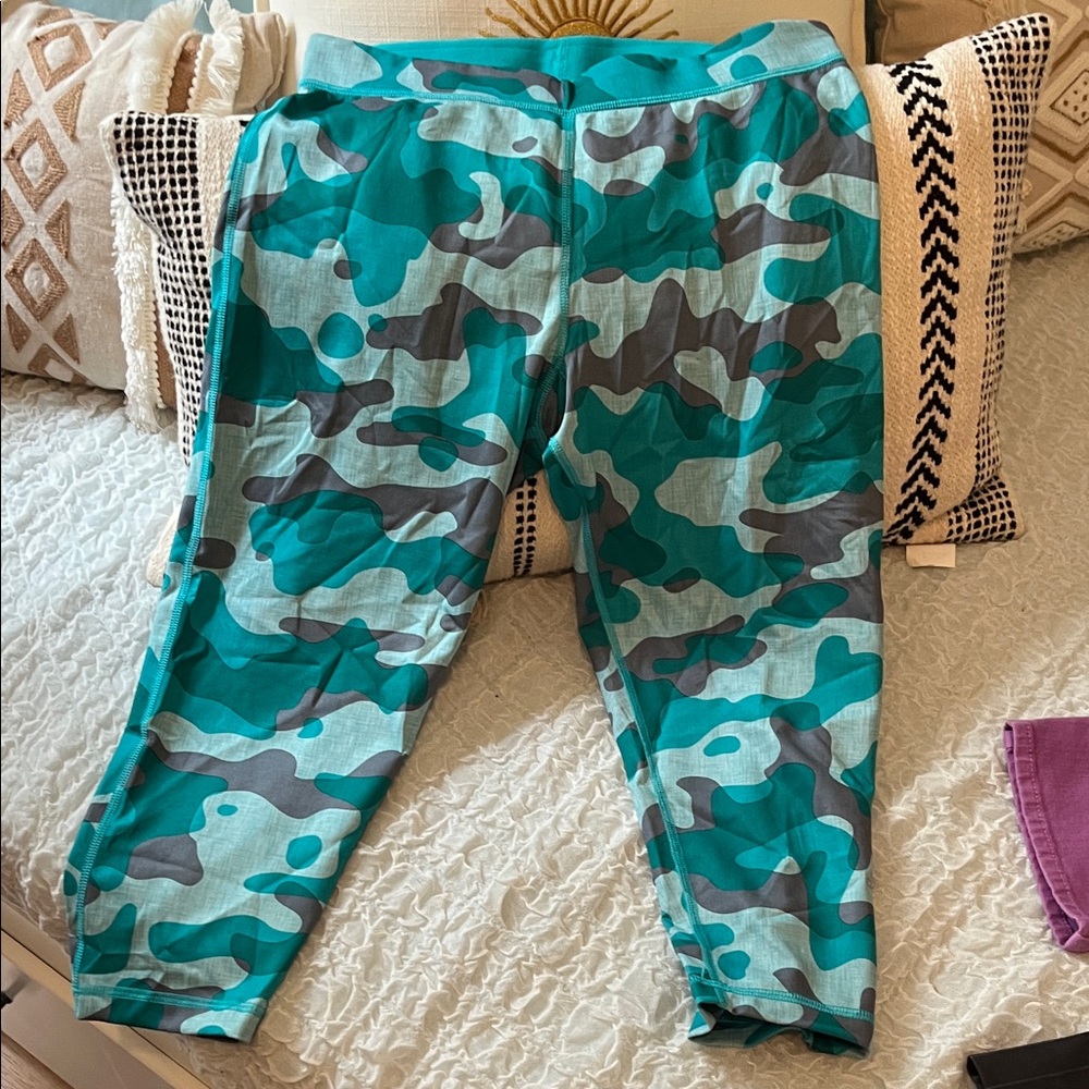 Adidas Techfit Teal and White Leggings